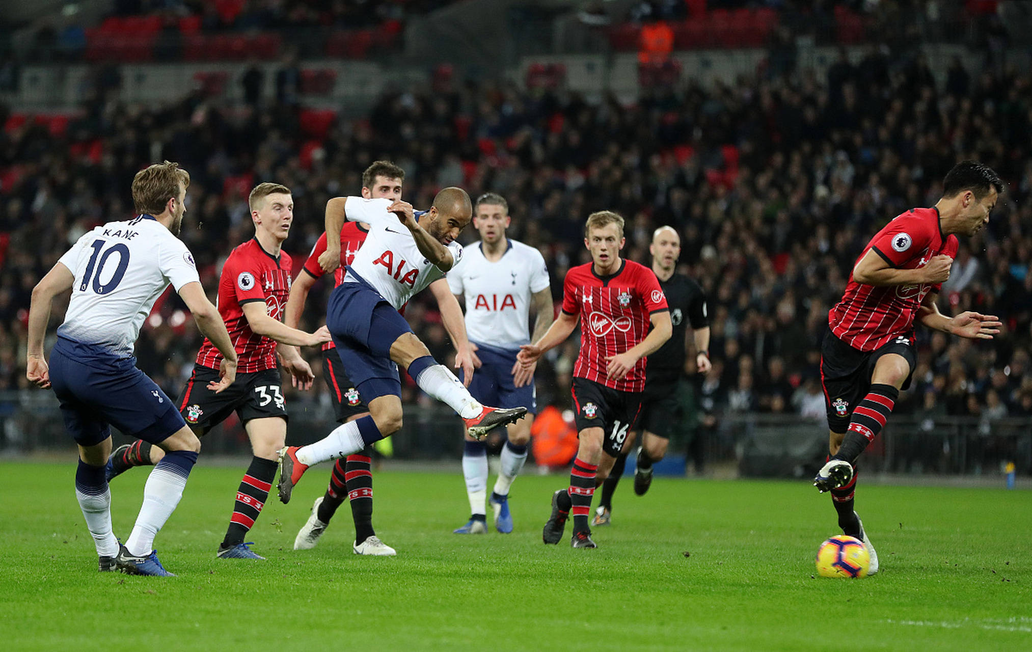 度披上了一 度披上了一