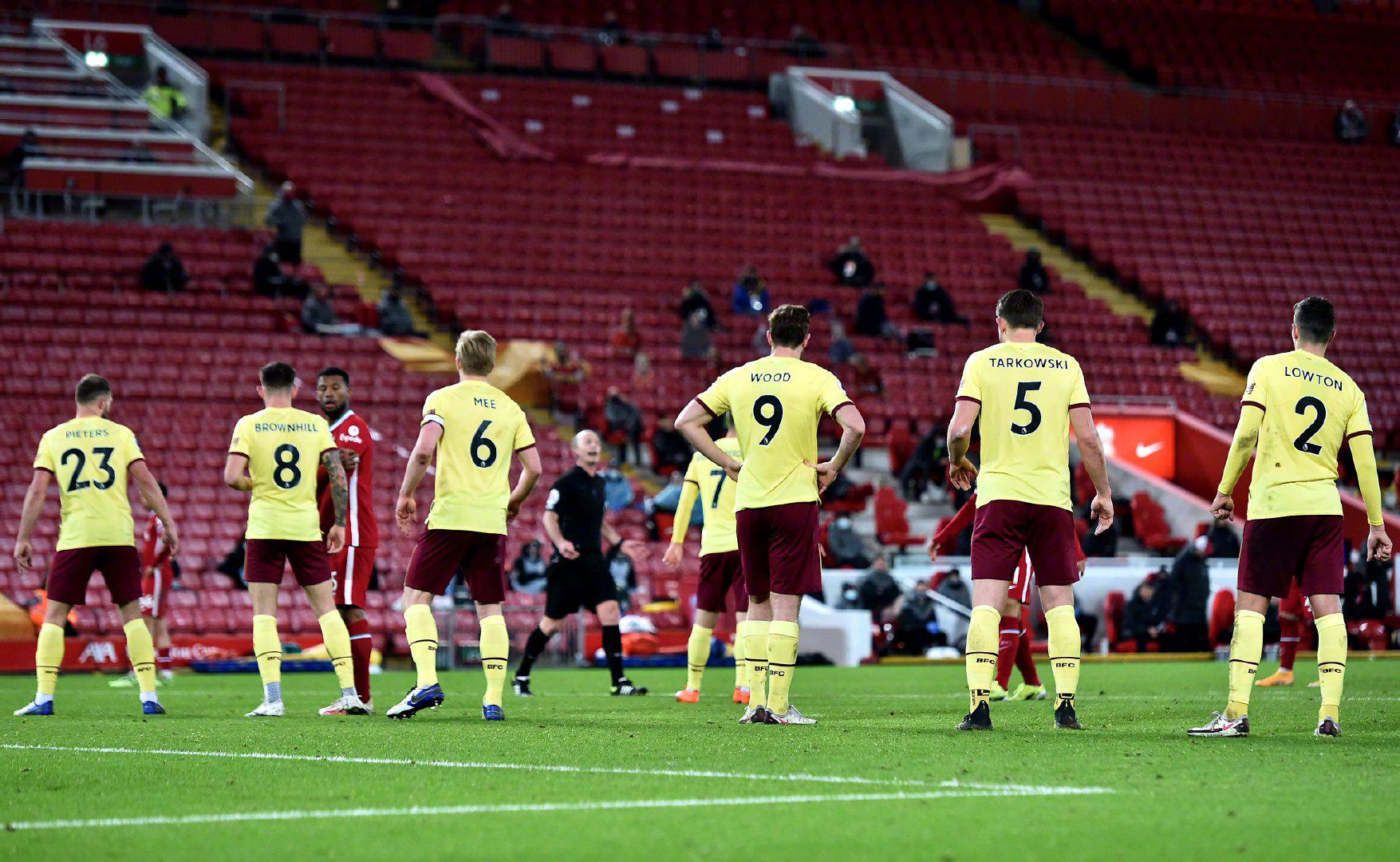 因该伤病而 因该伤病而