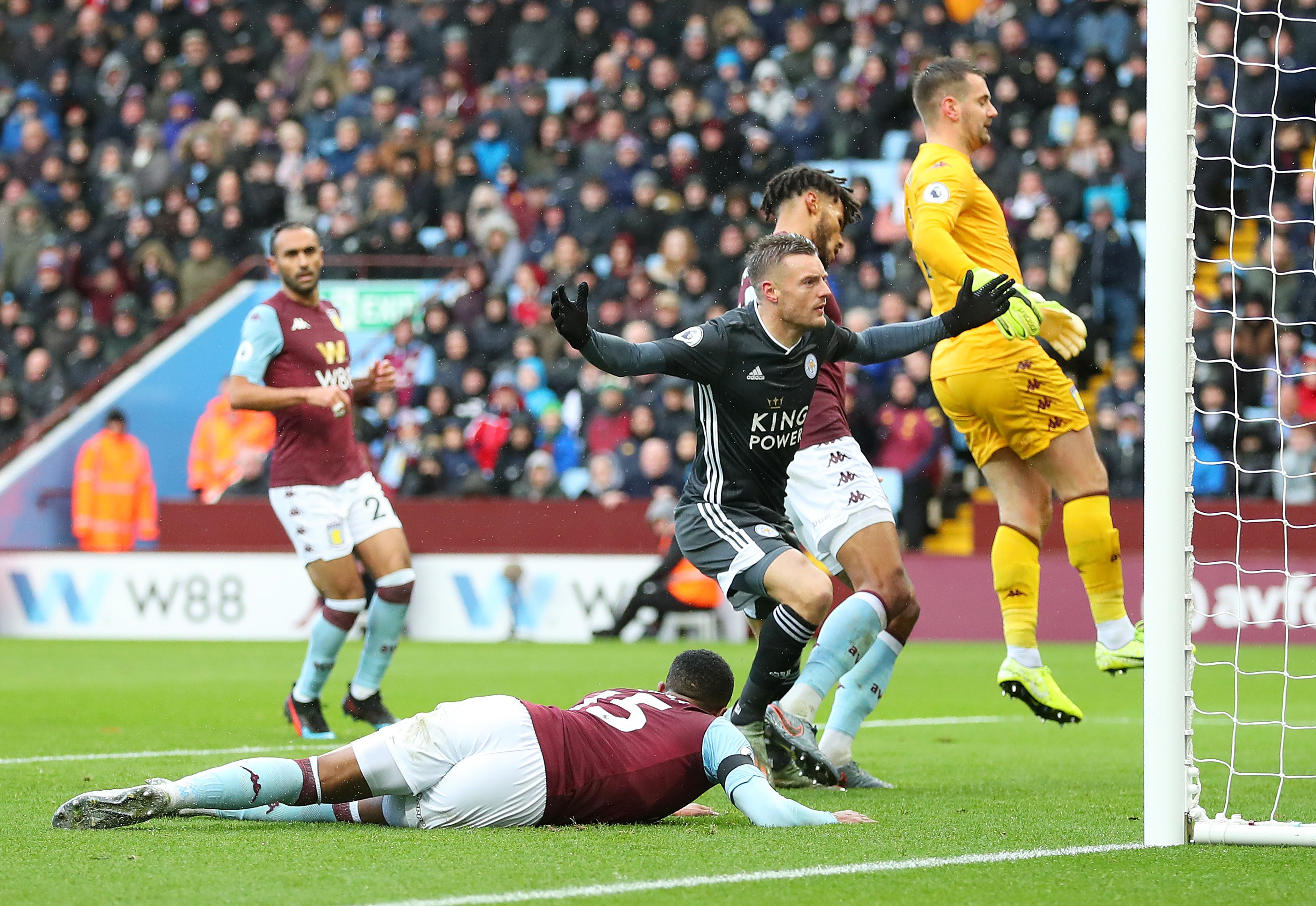 这使他在与 这使他在与