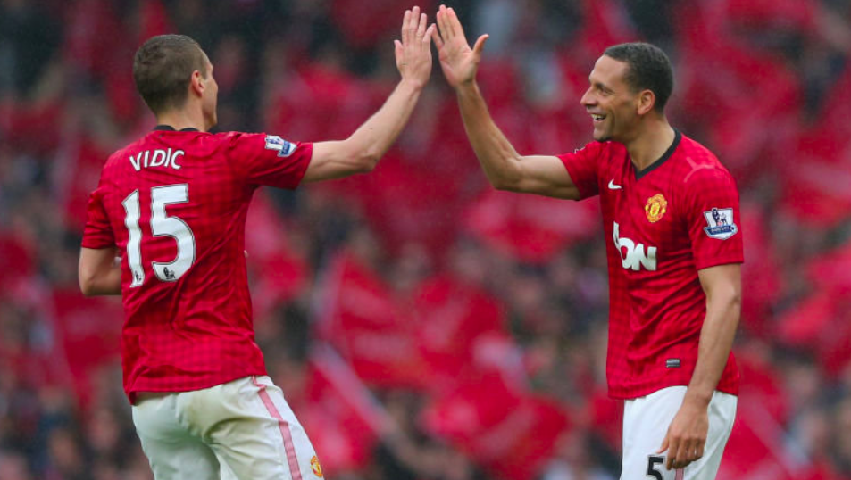 游客纷至沓 游客纷至沓